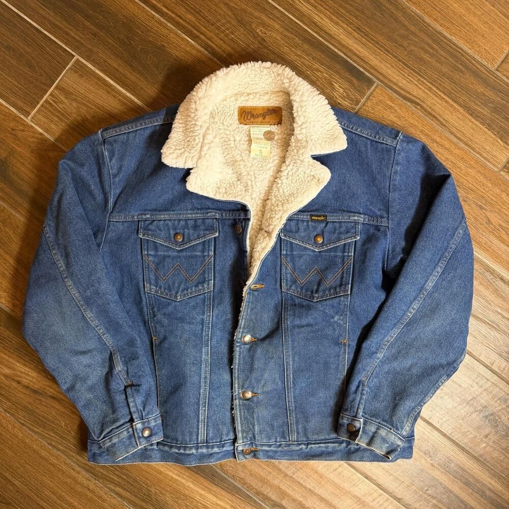Wrangler Men's Blue and Navy Jacket